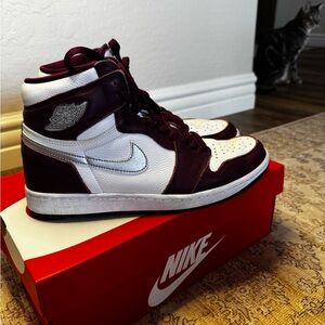 AIR JORDAN 1 RETRO HIGH OG
"BORDEAUX"